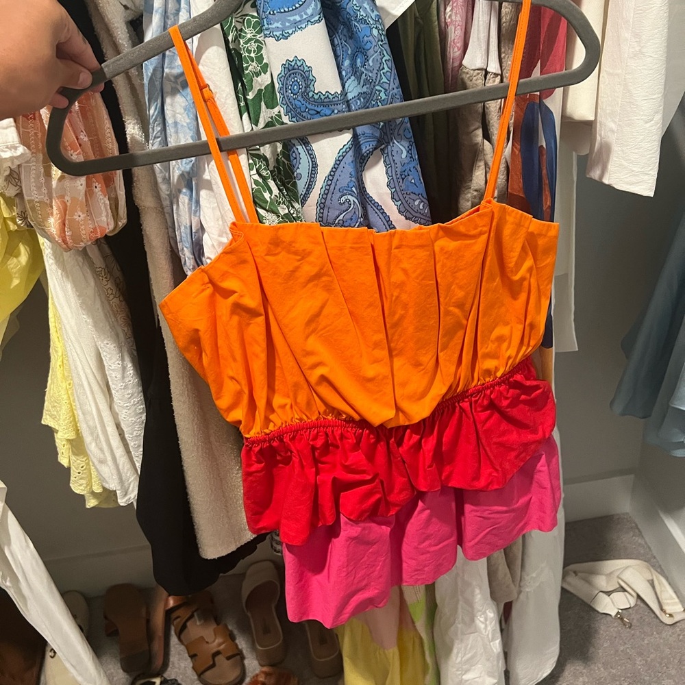 Revolve tank